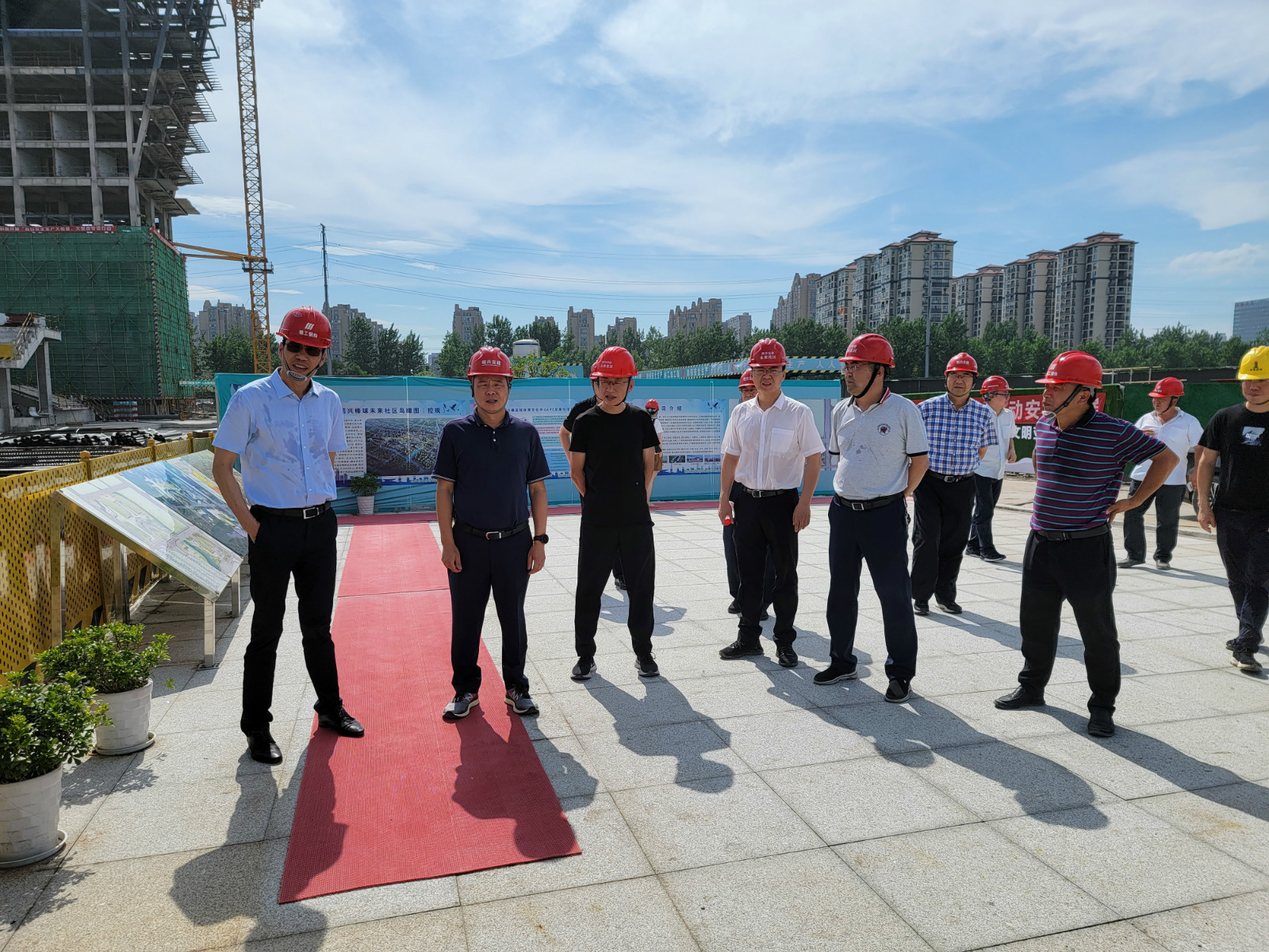 绍兴交投董事长张永春调研棒垒项目1(1)_meitu_1.jpg
