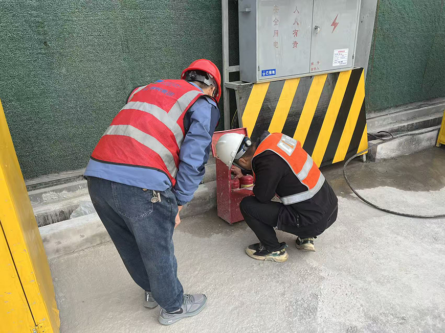 微信图片_20251113194122_175_608 拷贝.jpg