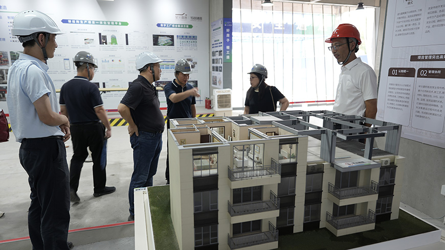 嘉定区人大代表孙宏兰一行莅临星光嘉寓·1588 嘉园项目调研 (1) 拷贝.jpg