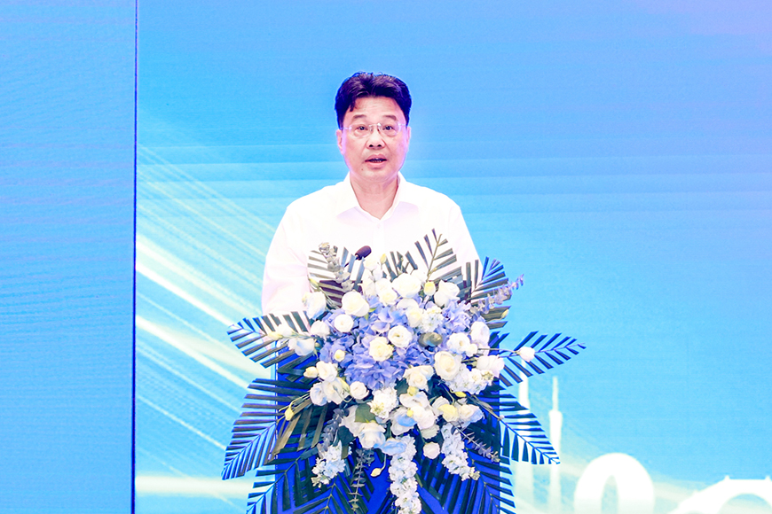 17704485973878245BOm.jpg 叶卫东 拷贝.jpg